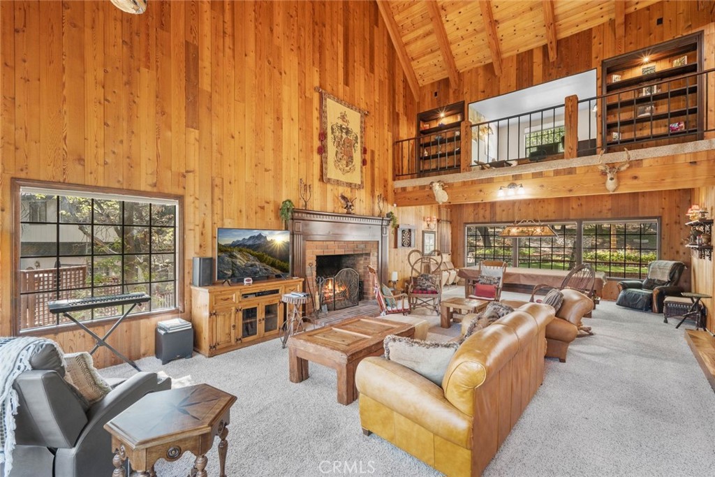 887 Talisman Property Photo 6