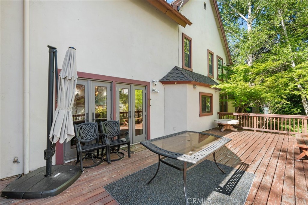 887 Talisman Property Photo 12
