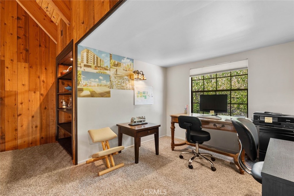 887 Talisman Property Photo 17