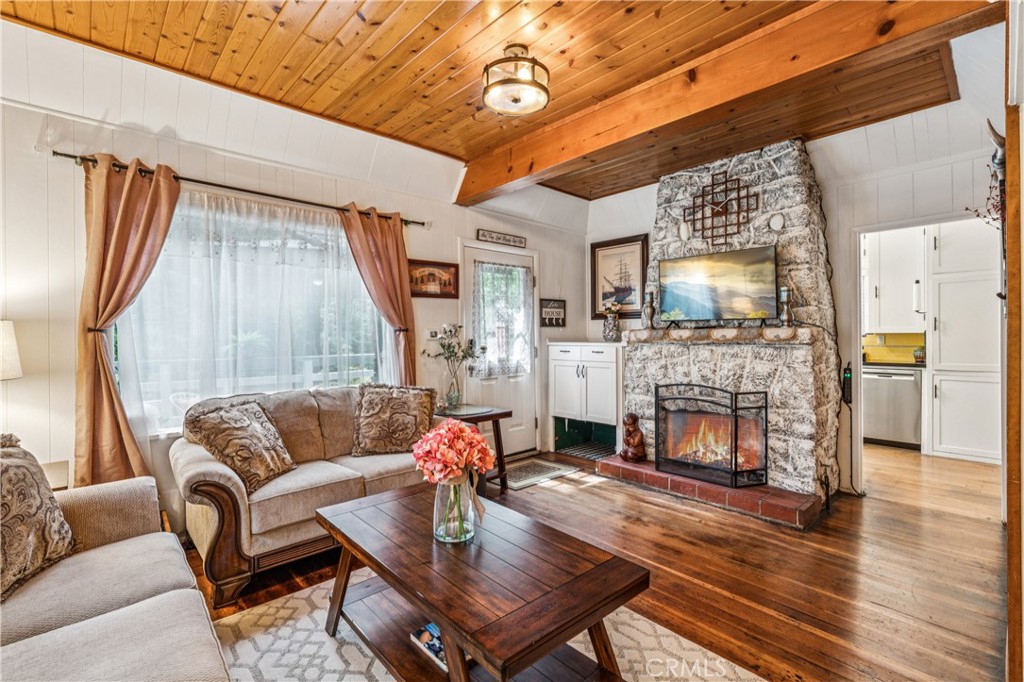 27048 State Highway 189 Property Photo 12