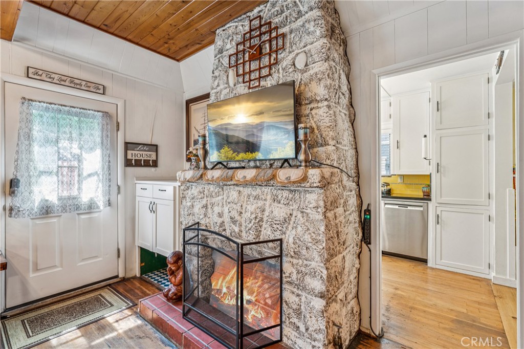 27048 State Highway 189 Property Photo 13
