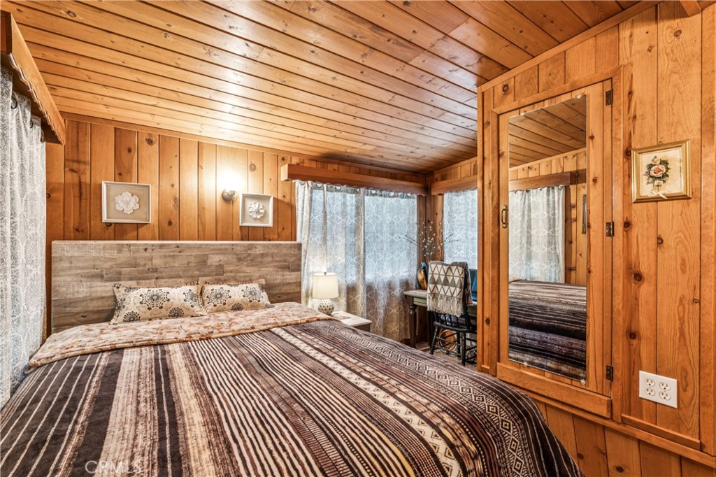 27048 State Highway 189 Property Photo 27