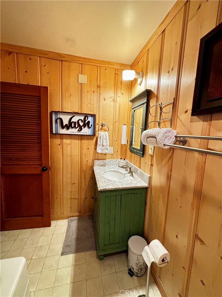 27048 State Highway 189 Property Photo 34