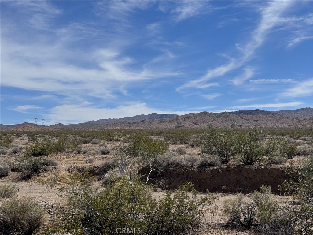 0 Pinto Property Photo 1