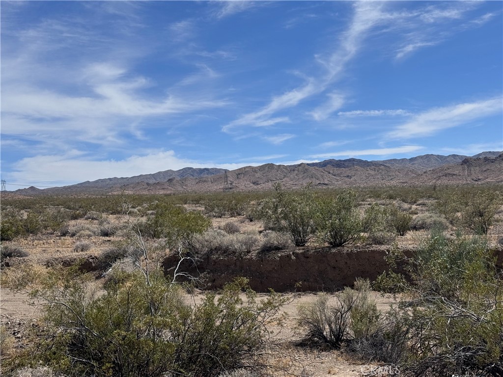 0 Pinto Property Photo 2