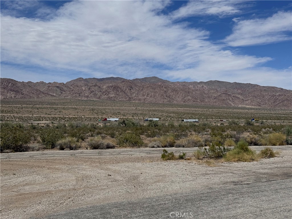0 Pinto Property Photo 3