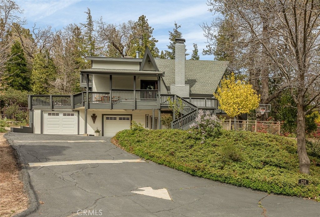 128 Brentwood Drive Property Photo 1