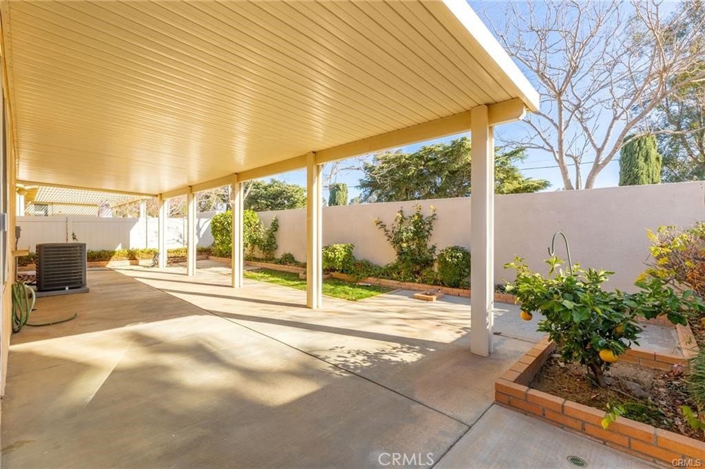 1318 S Bay Hill Property Photo 21