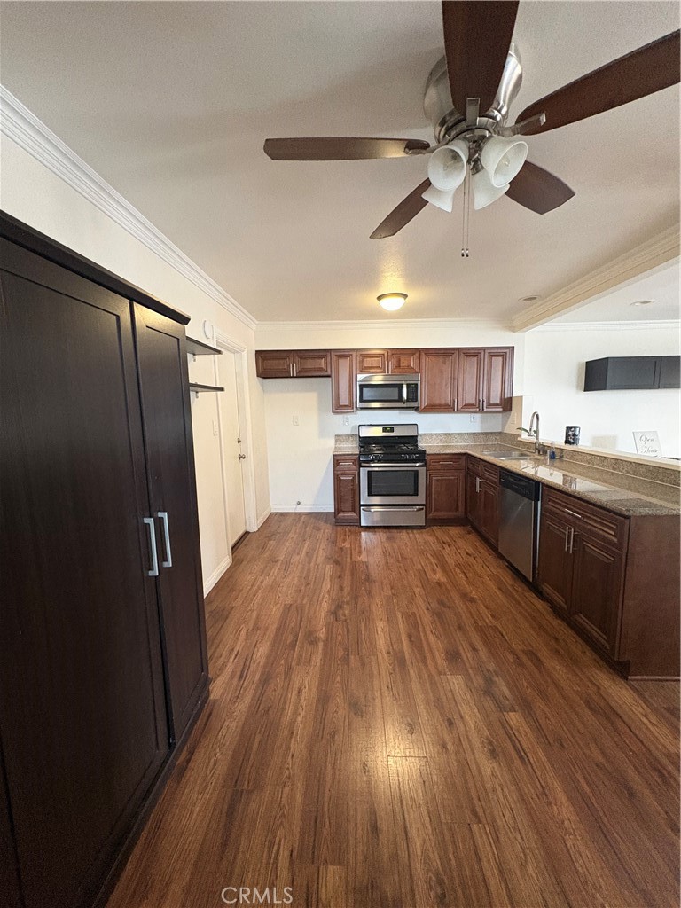 12415 Imperial #38 Property Photo 7