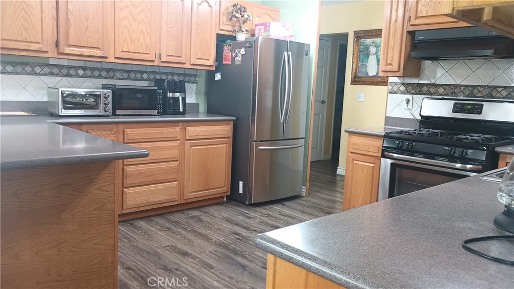 2213 Artesia St Street Property Photo 7