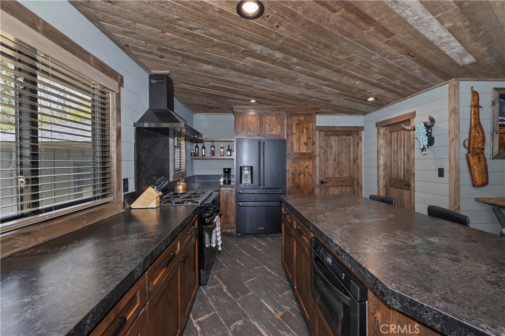 41940 Centre Court Property Photo 14