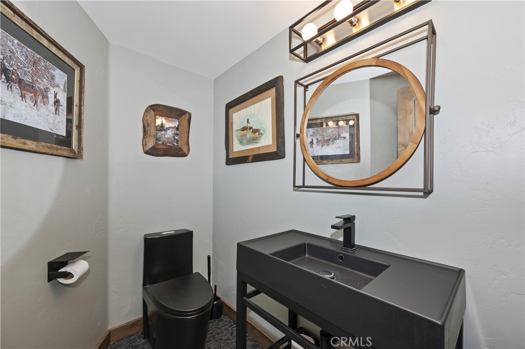 41940 Centre Court Property Photo 16