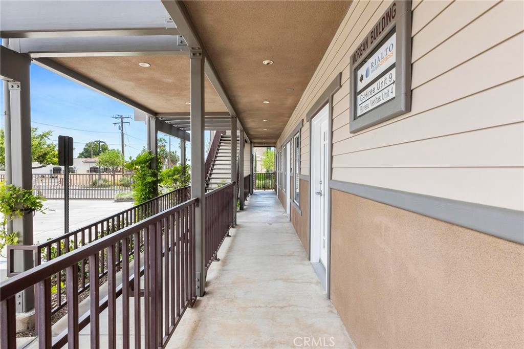 437 N Riverside Property Photo 13