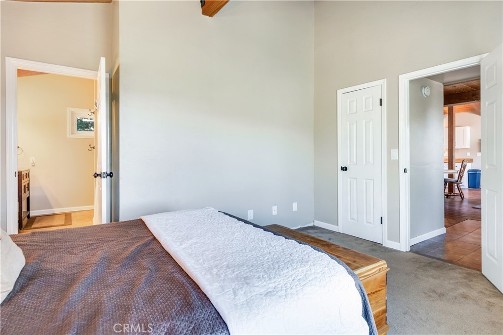 39576 Oak Glen Road Property Photo 16