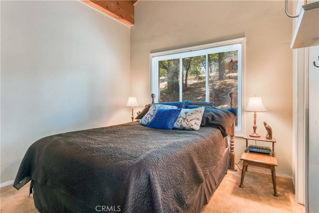 39576 Oak Glen Road Property Photo 19