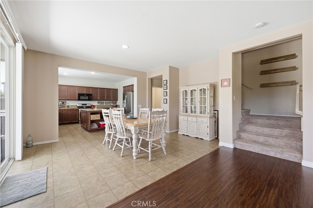1447 Daffodil Way Property Photo 19