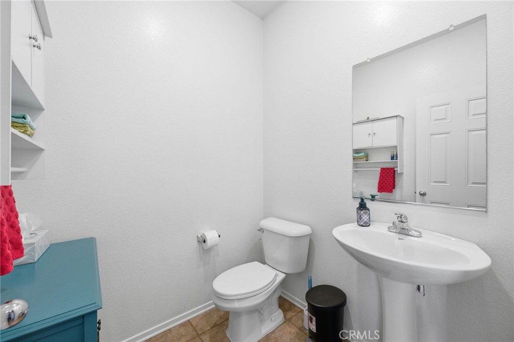 1447 Daffodil Way Property Photo 21