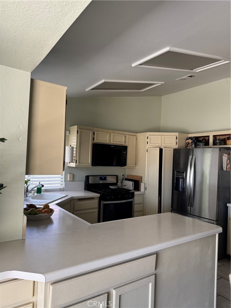 14151 Hillsborough Property Photo 15