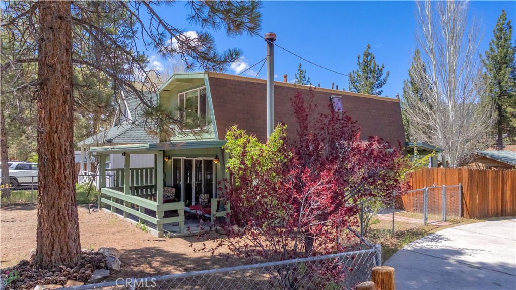 445 Elysian Boulevard Property Photo 2