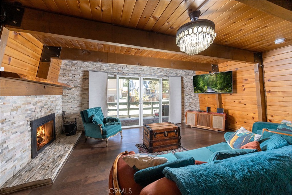 445 Elysian Boulevard Property Photo 4