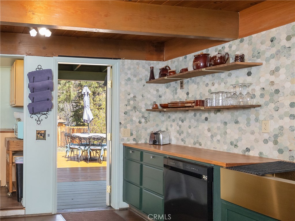 445 Elysian Boulevard Property Photo 13