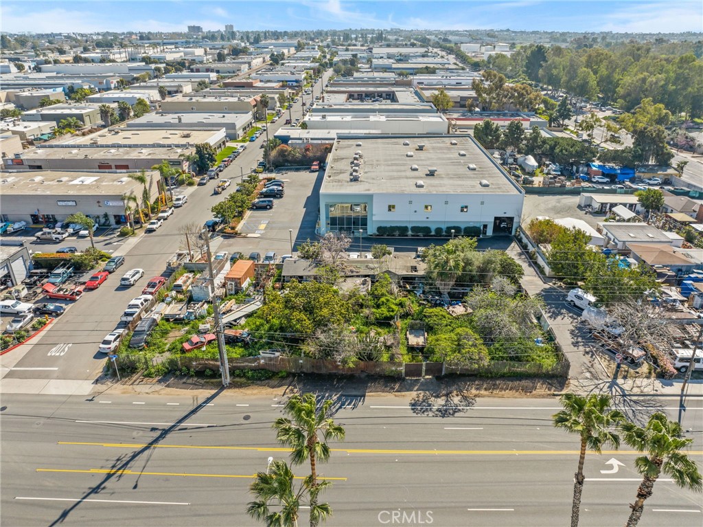 7412 Slater Avenue E Property Photo 1