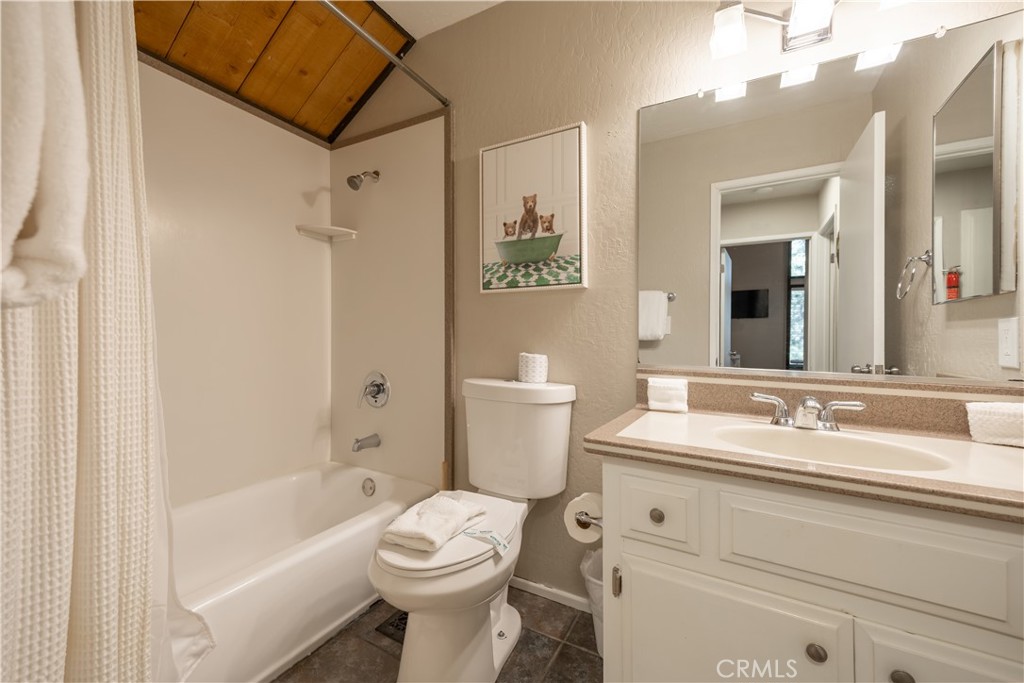 41935 Switzerland Drive 34 Property Photo 16