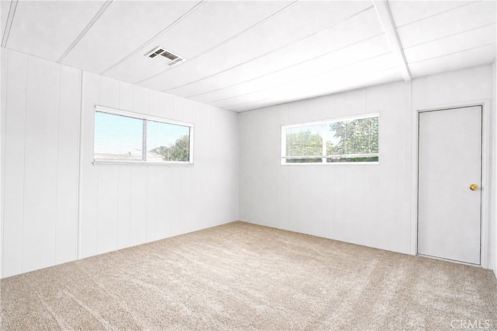 9391 California Ave 35 Property Photo 19