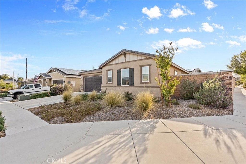 7558 Baerss Road Property Photo 4