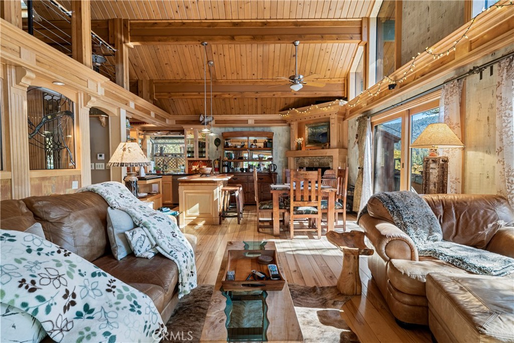 845 Menlo Property Photo 4