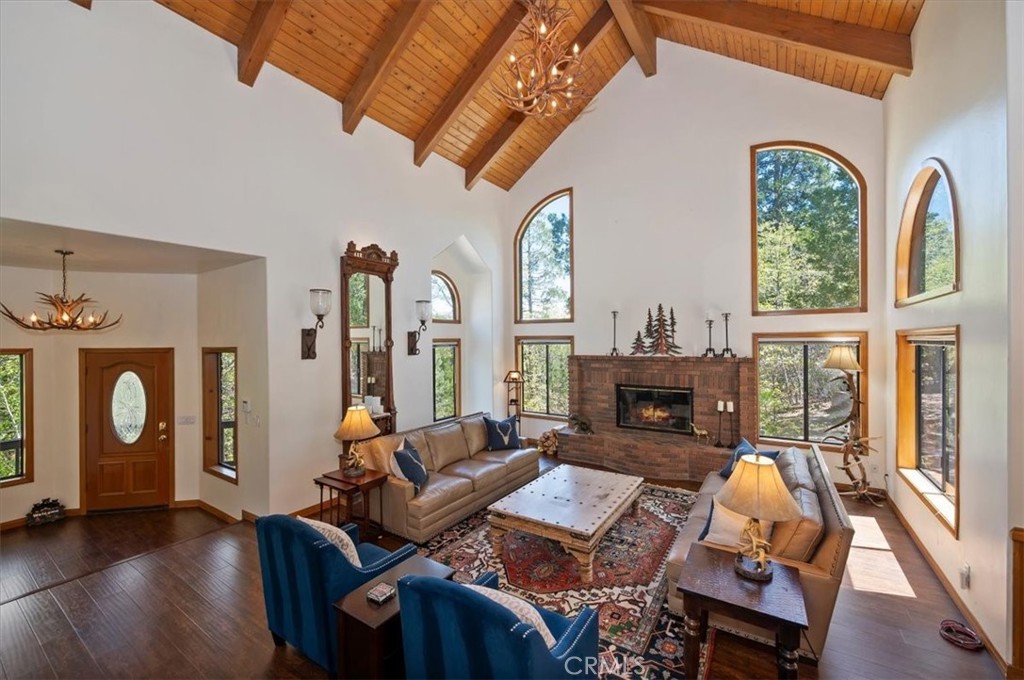 27336 Alpen Property Photo 5