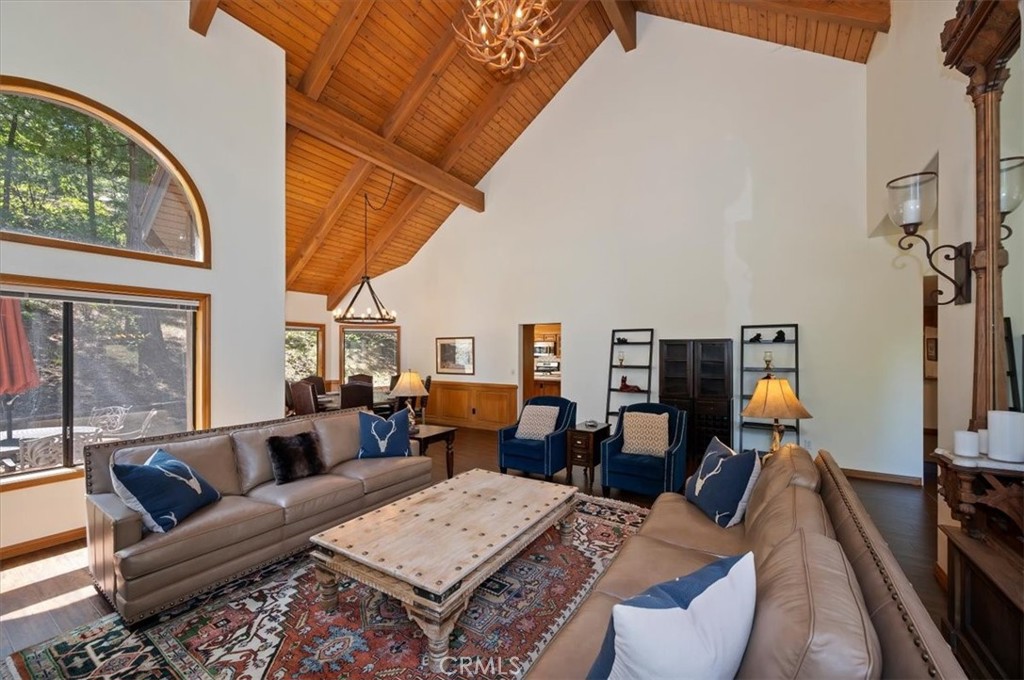 27336 Alpen Property Photo 7