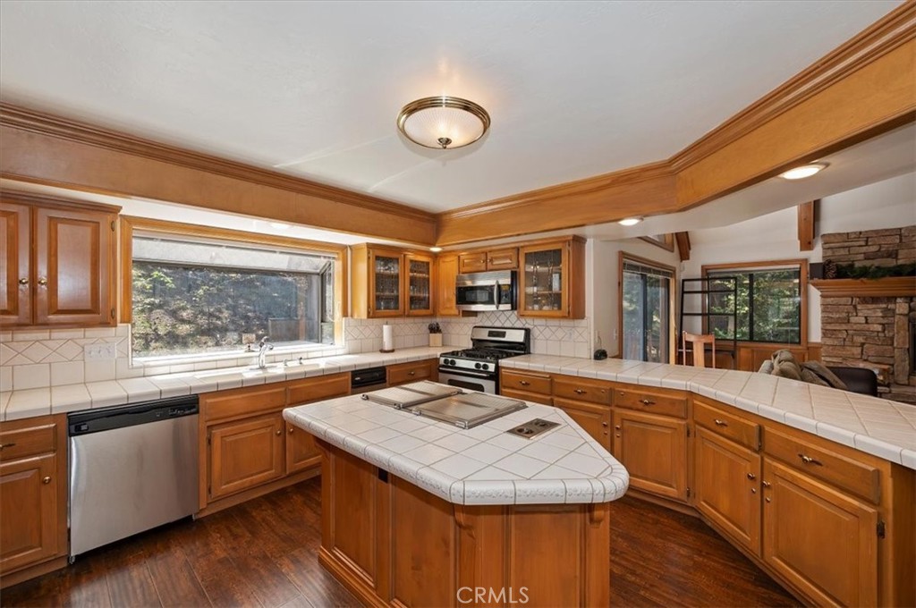 27336 Alpen Property Photo 10