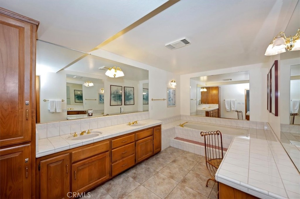 27336 Alpen Property Photo 32