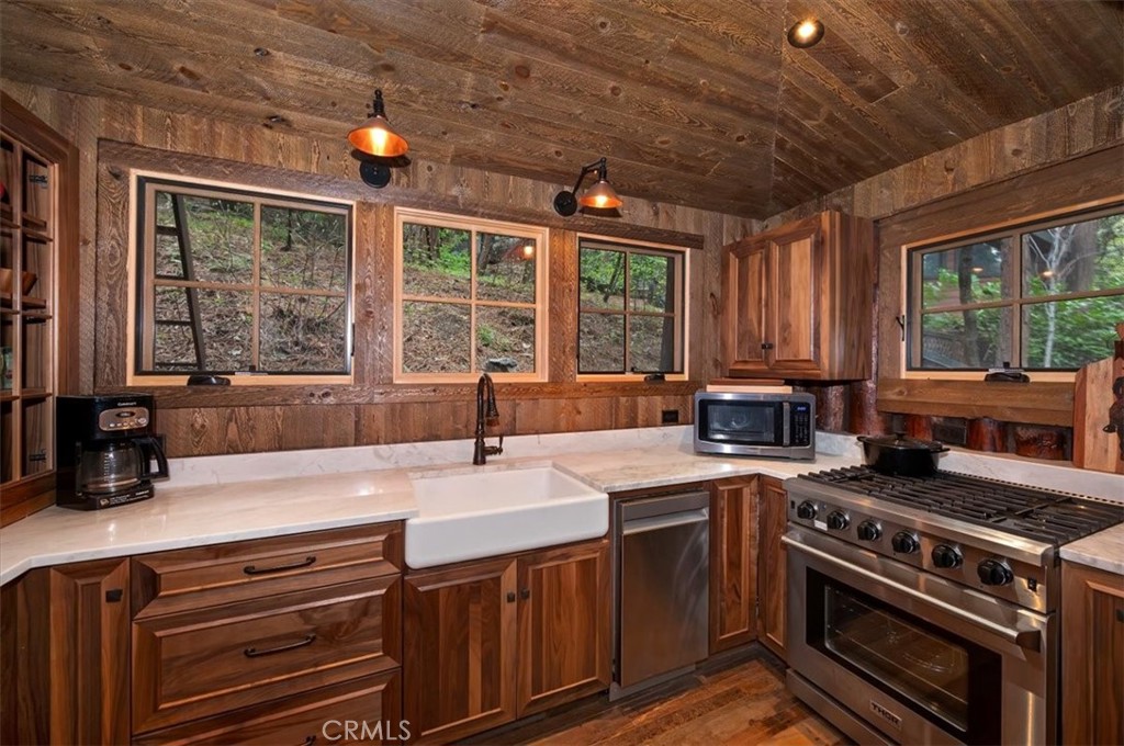 27331 State Highway 189 Property Photo 18