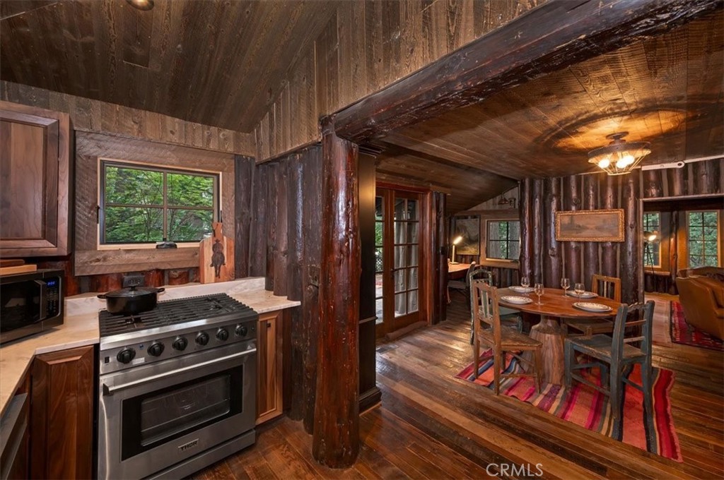 27331 State Highway 189 Property Photo 20