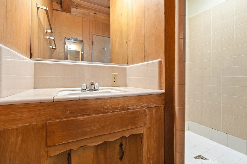 26408 Lake Forest Drive Property Photo 26