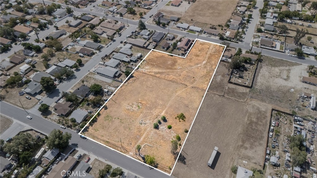 1130 E George Property Photo 13