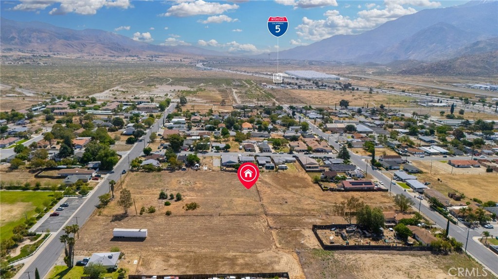 1130 E George Property Photo 15
