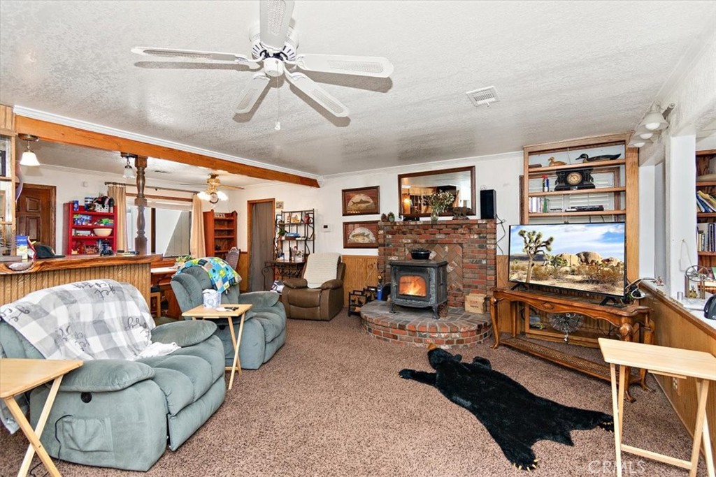 332 W Meadow Property Photo 2