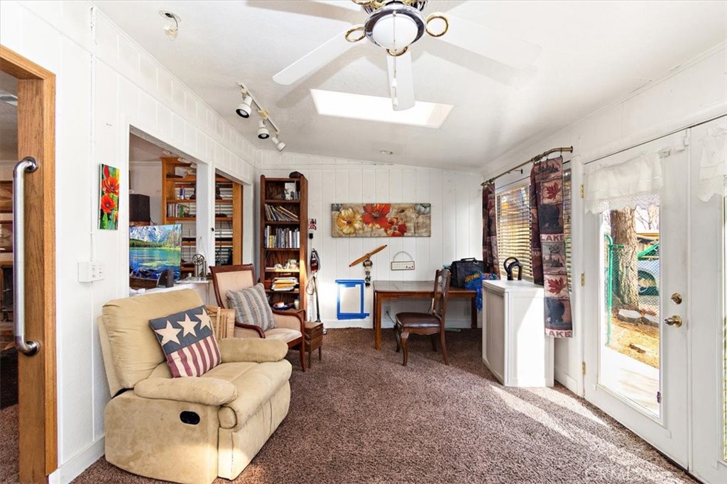 332 W Meadow Property Photo 10