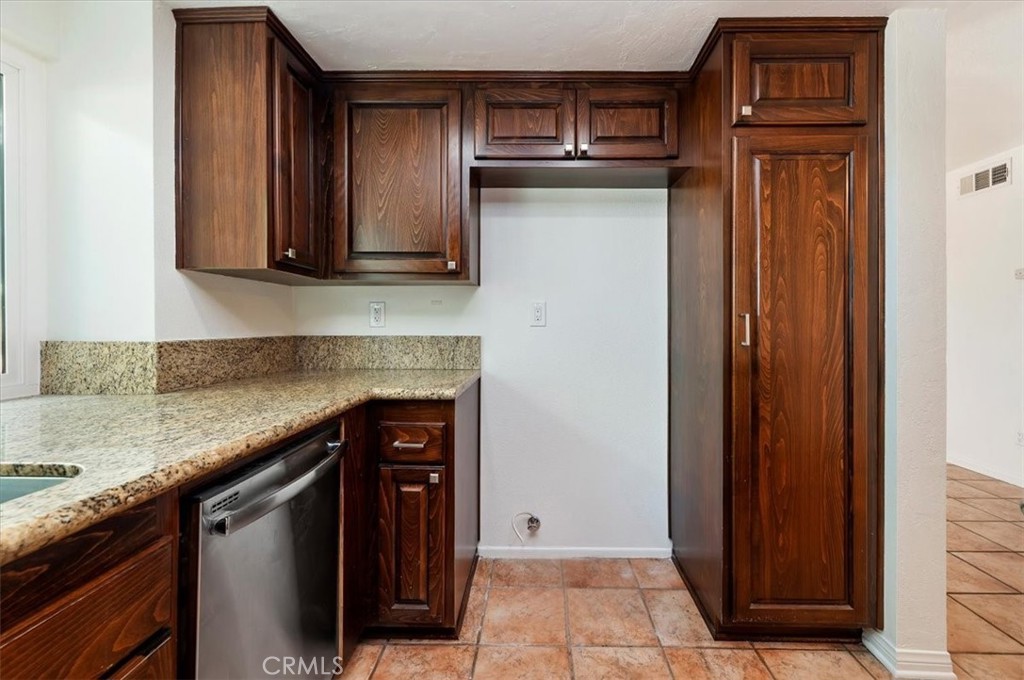 941 Inn Keeper D Property Photo 16
