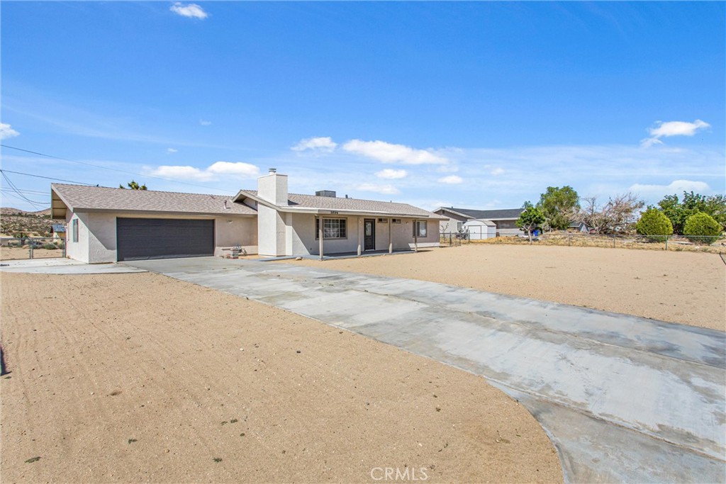 58146 Spring Property Photo 3