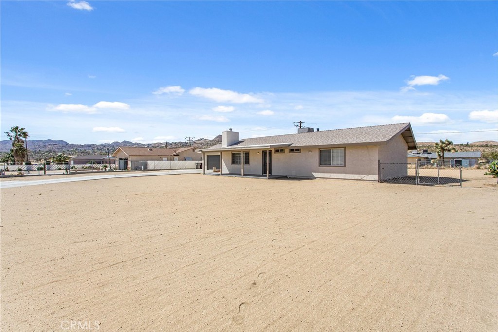 58146 Spring Property Photo 4