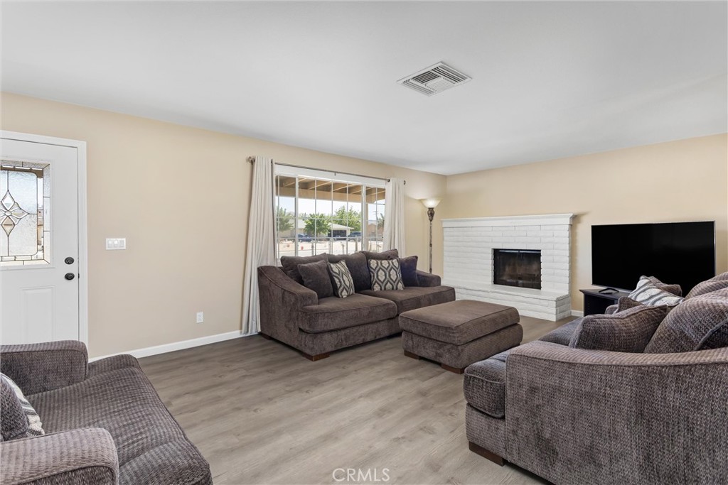 58146 Spring Property Photo 5