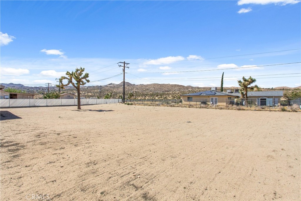 58146 Spring Property Photo 28