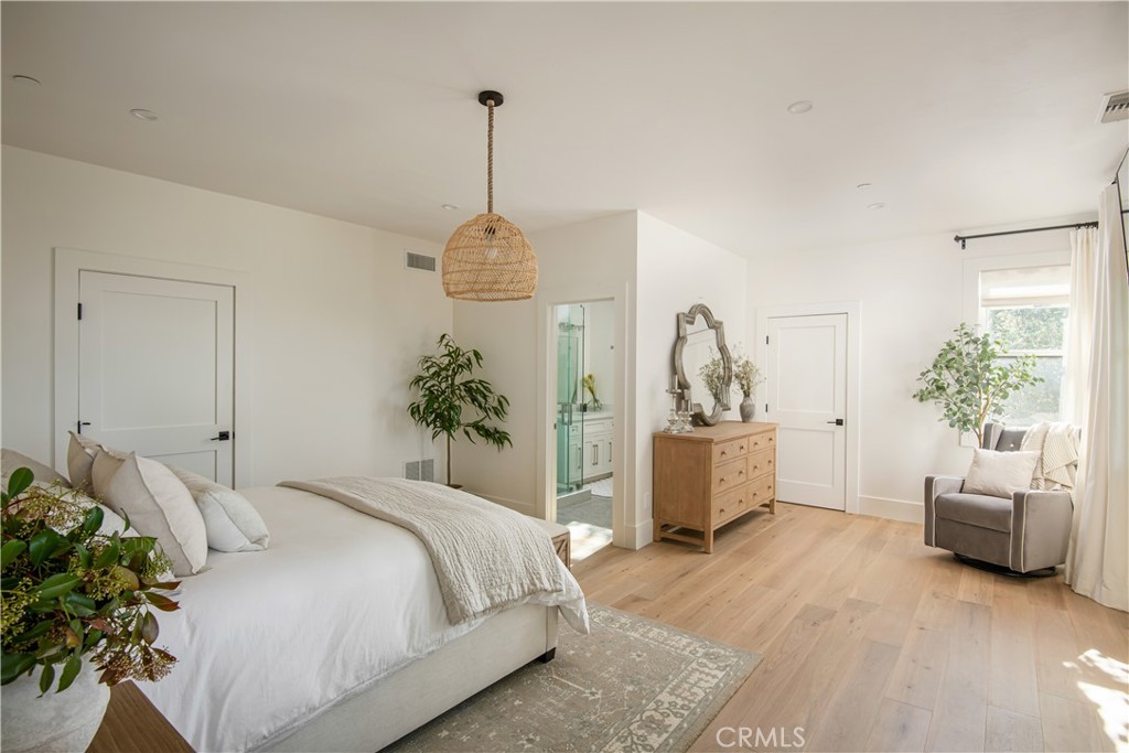 29014 Mammoth Property Photo 29