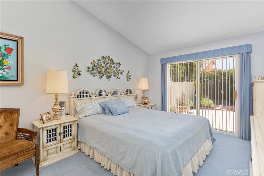 6058 Inverness Property Photo 4
