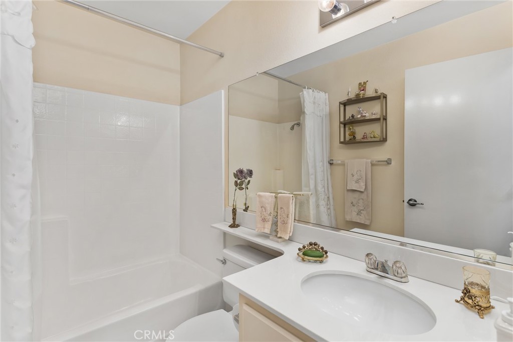 6058 Inverness Property Photo 13