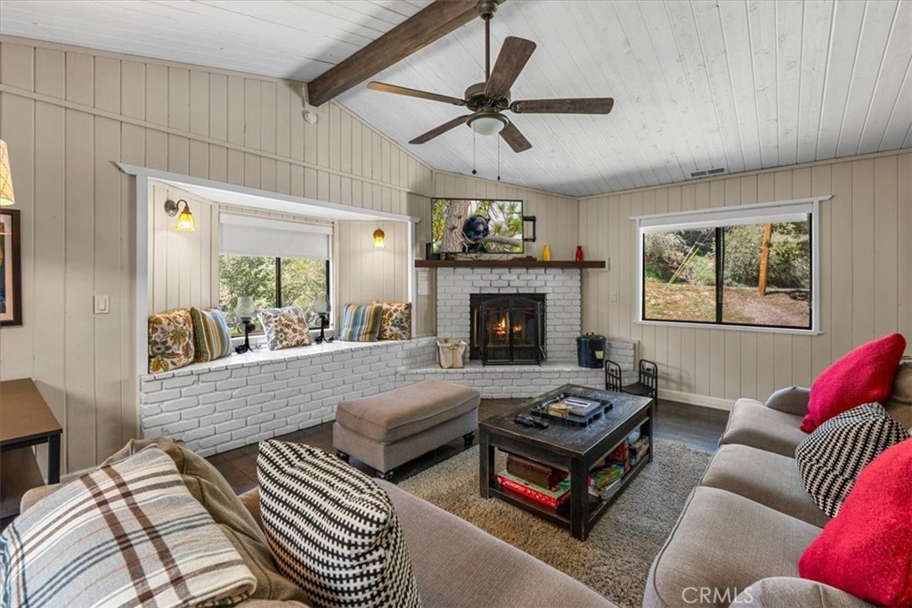 42944 Monterey Property Photo 8